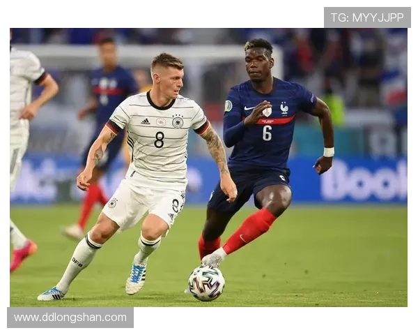 武汉网球队与成都网球队赛后复盘团队协作的成功与不足分析