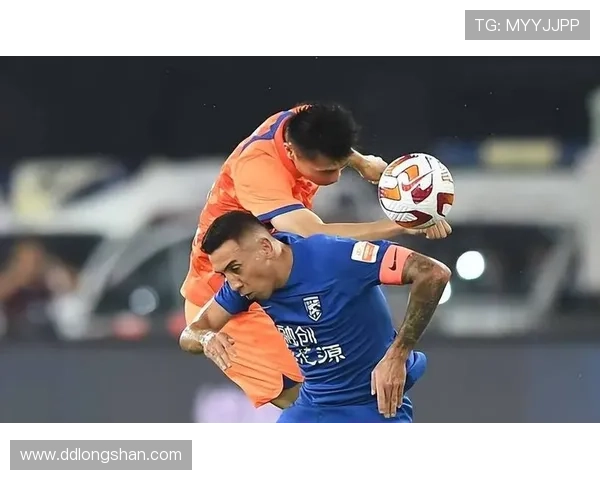 武汉网球队中路突破的秘密与战术解析深度剖析 武汉网球队中路突破的秘密与战术解析深度剖析