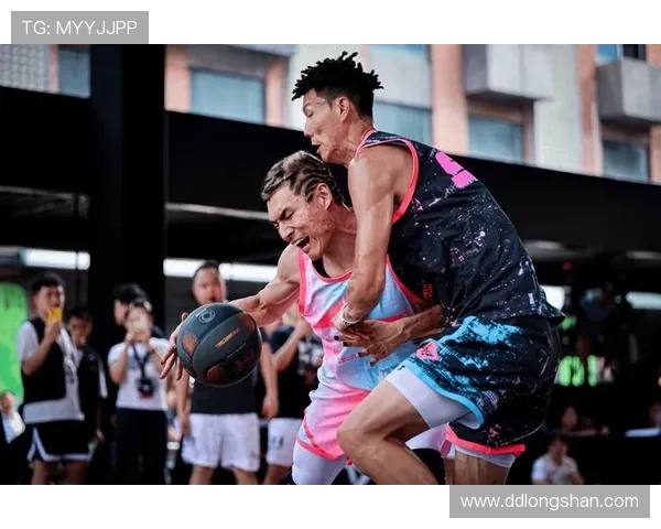 赛后分析:上海篮球队与成都篮球队球员个人能力对比与表现评估 赛后分析:上海篮球队与成都篮球队球员个人能力对比与表现评估