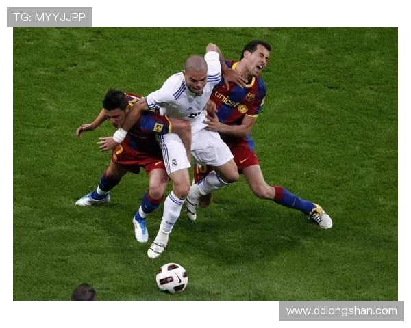 足球明星传记适合孩子阅读的精彩故事与成长启示