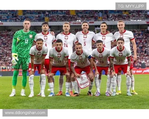 服役期间表现突出的足球明星排名及其职业生涯回顾