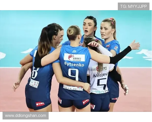 西安排球队在世界锦标赛积分榜上以67分稳居第一名，领先对手显著